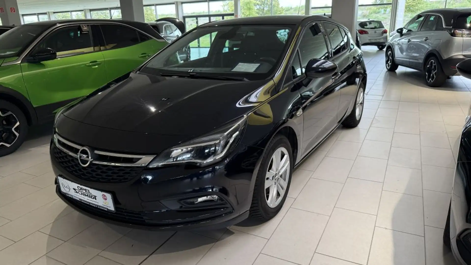 Opel Astra 1.0 Turbo Start/Stop ON Negro - 2