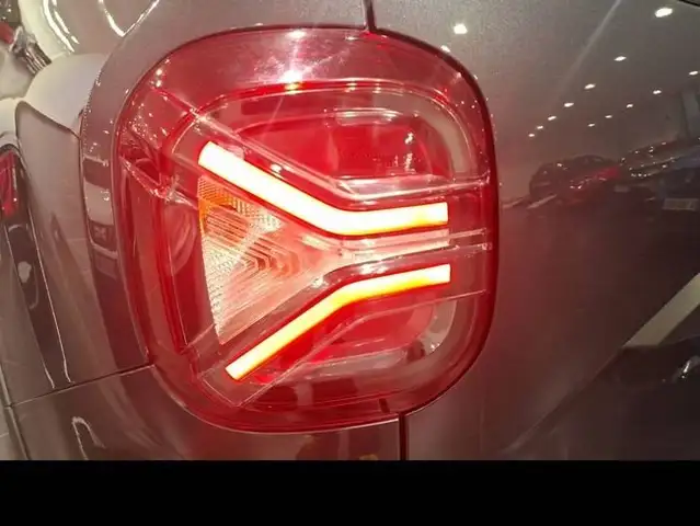 Dacia Duster view 10