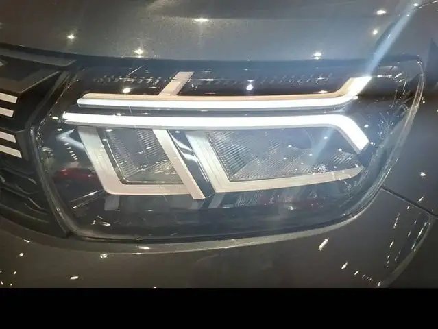 Dacia Duster view 9