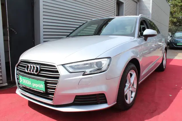 Audi A3 SPORTBACK 30 TDI KLIMA NAVI XENON PDC 2.Hd