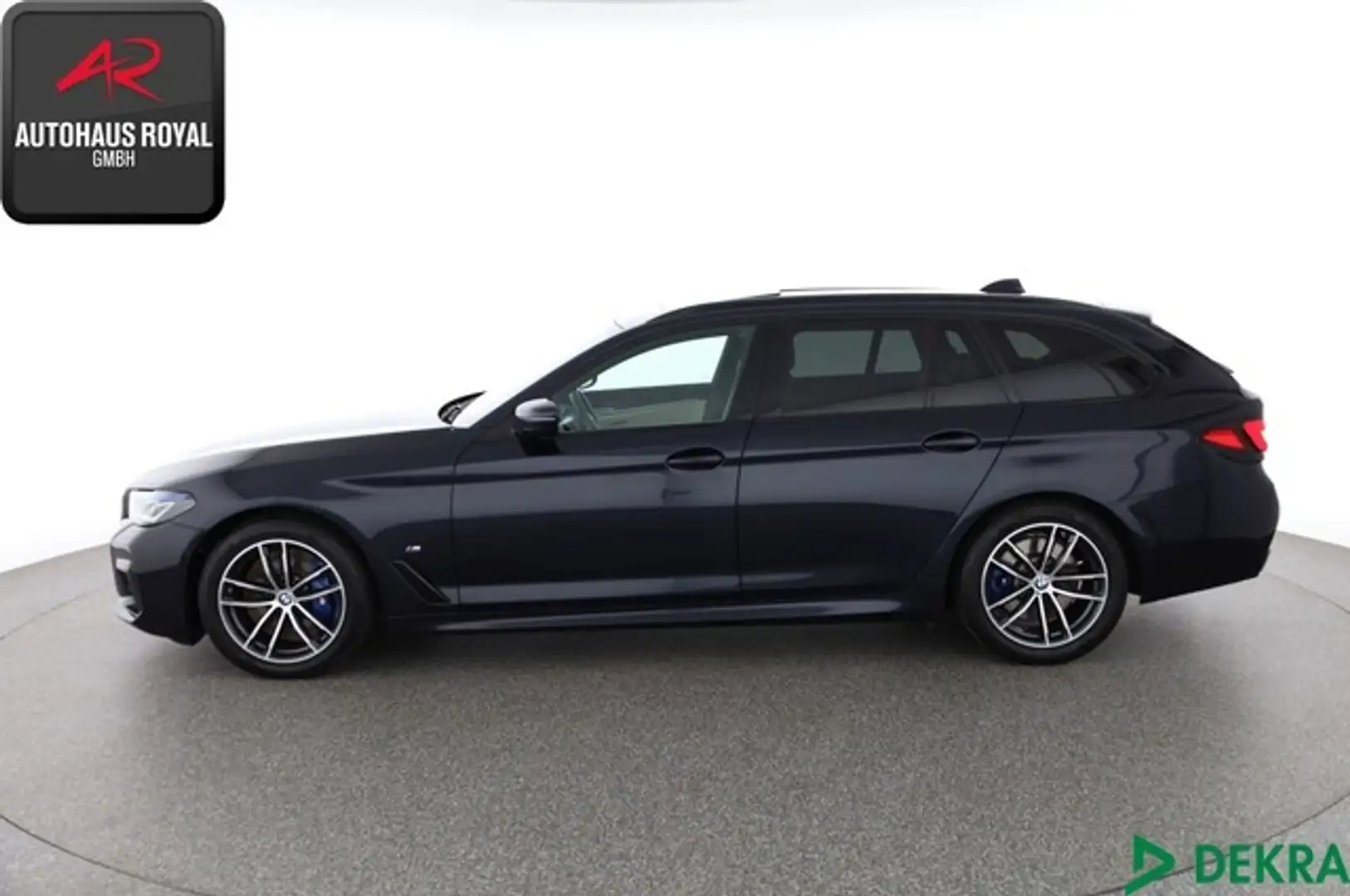 BMW 530 d T M SPORT LIVECOCKPIT,LASER,ACC,HUD,HARMAN Černá - 2