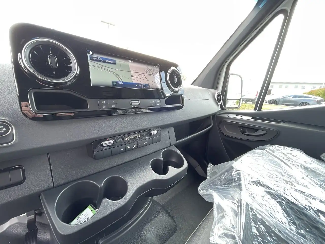 Mercedes-Benz Sprinter снимка Mercedes-Benz Sprinter