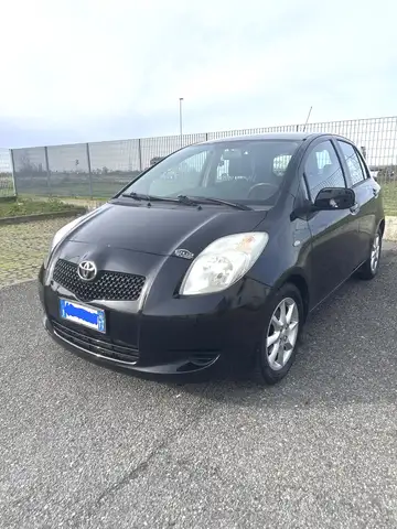 Toyota Yaris 5p 1.3 Sol