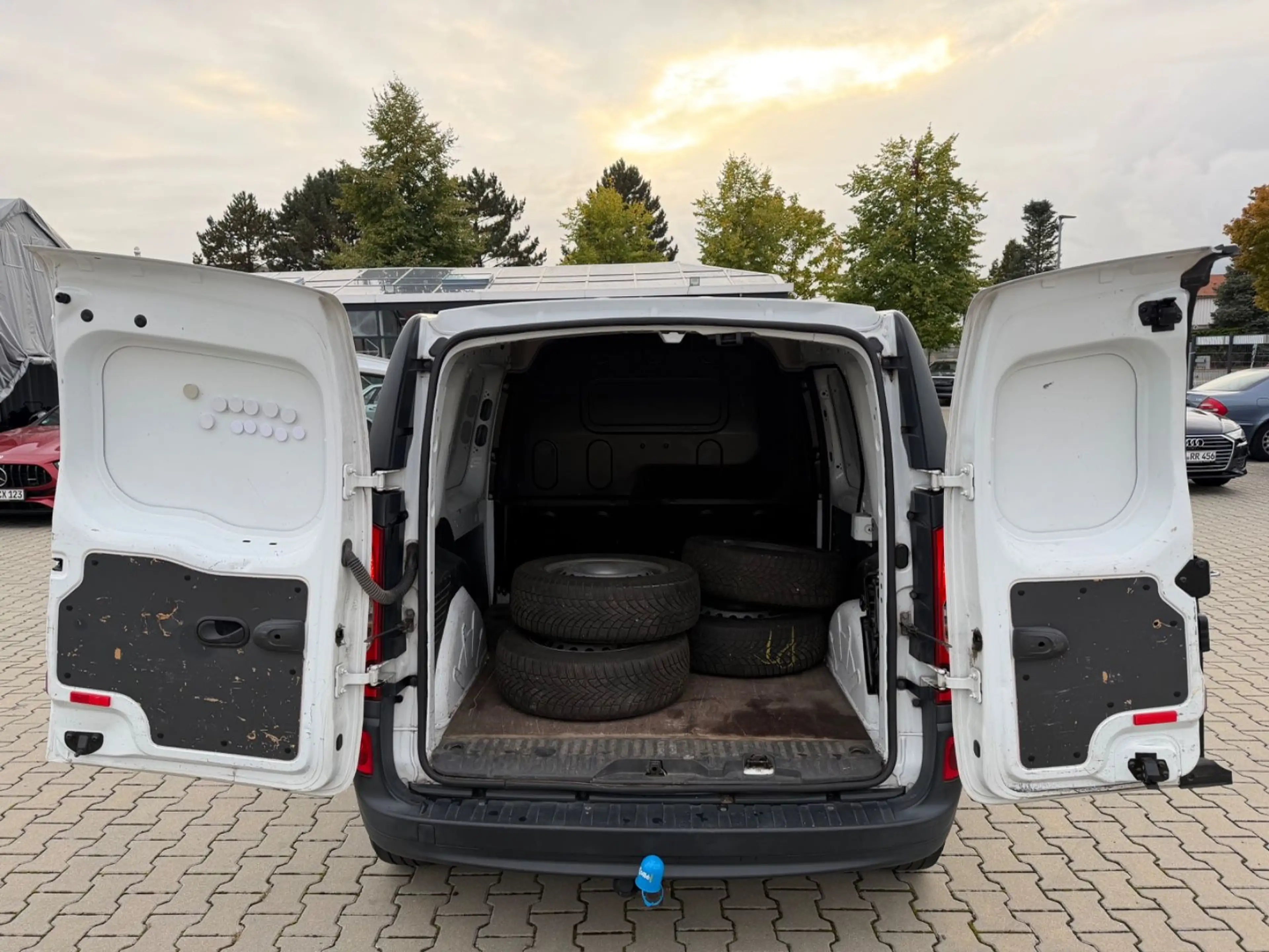 Mercedes-Benz Citan 108 CDI|Klima|6-Gang|AHK|Tüv&Service Neu| — photo 9