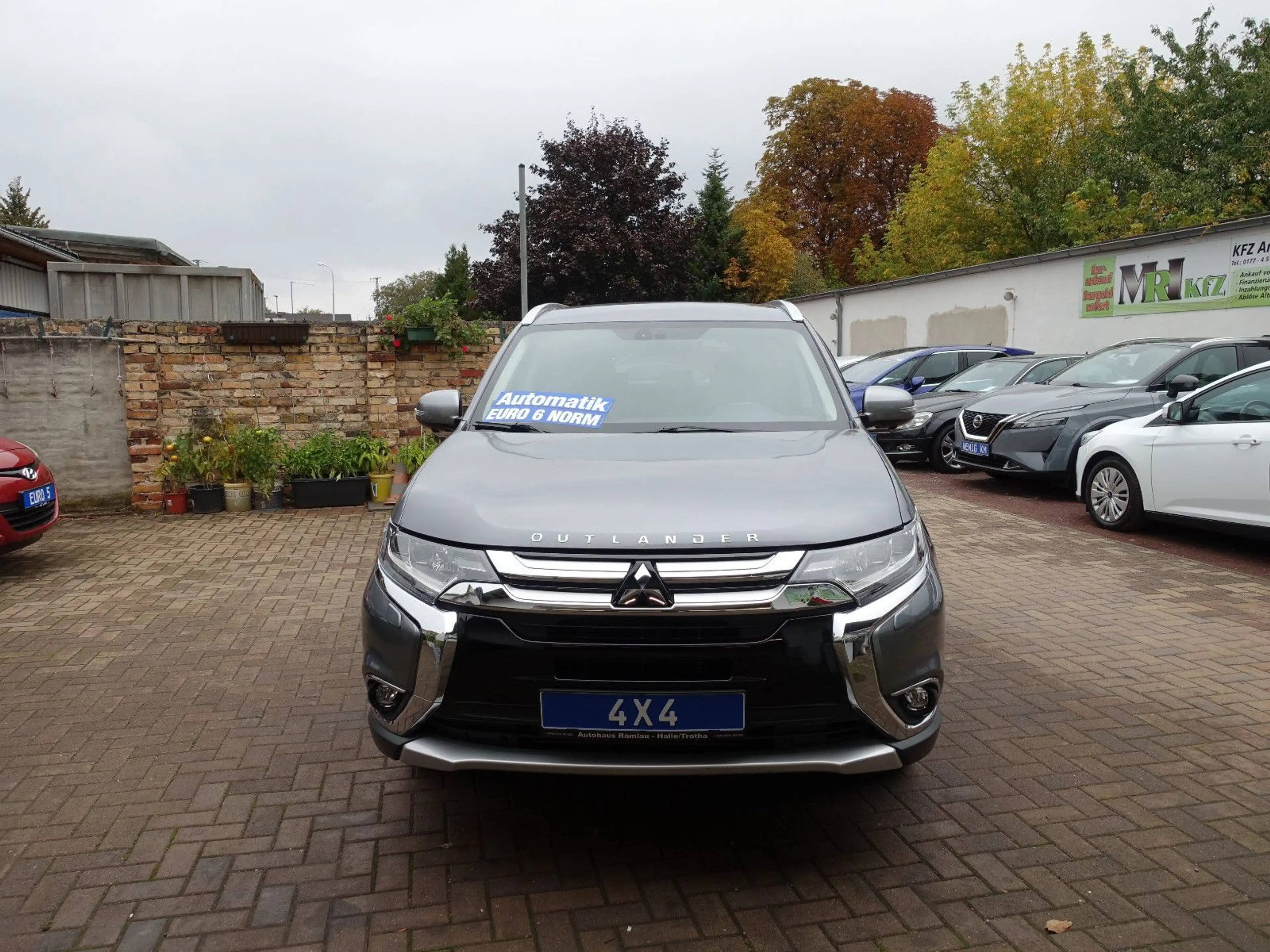Mitsubishi Outlander 2,2 DI-D 4WD, Automatik, EU6, AHK !! — photo 3