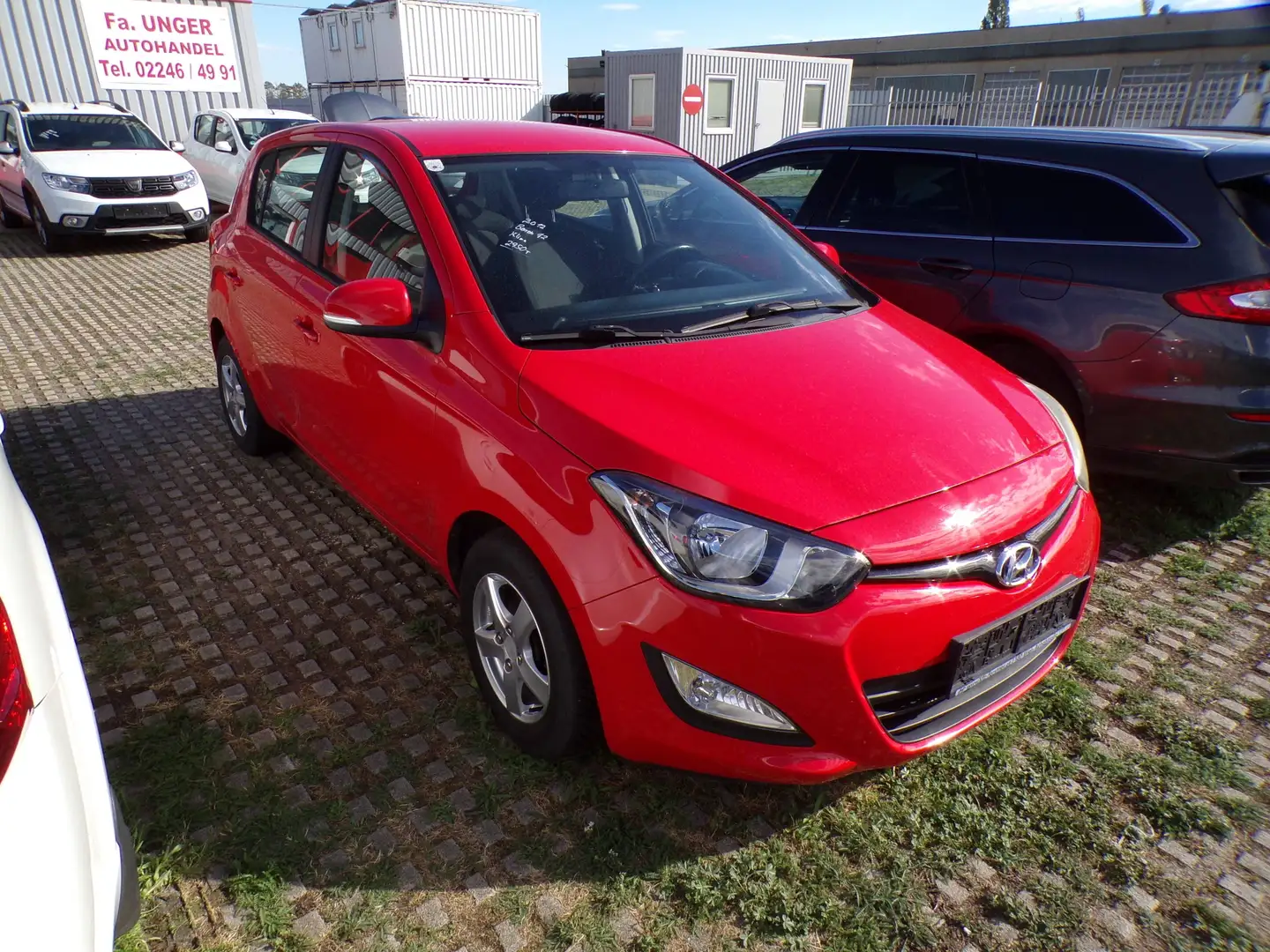Hyundai i20 Classic Rot - 2