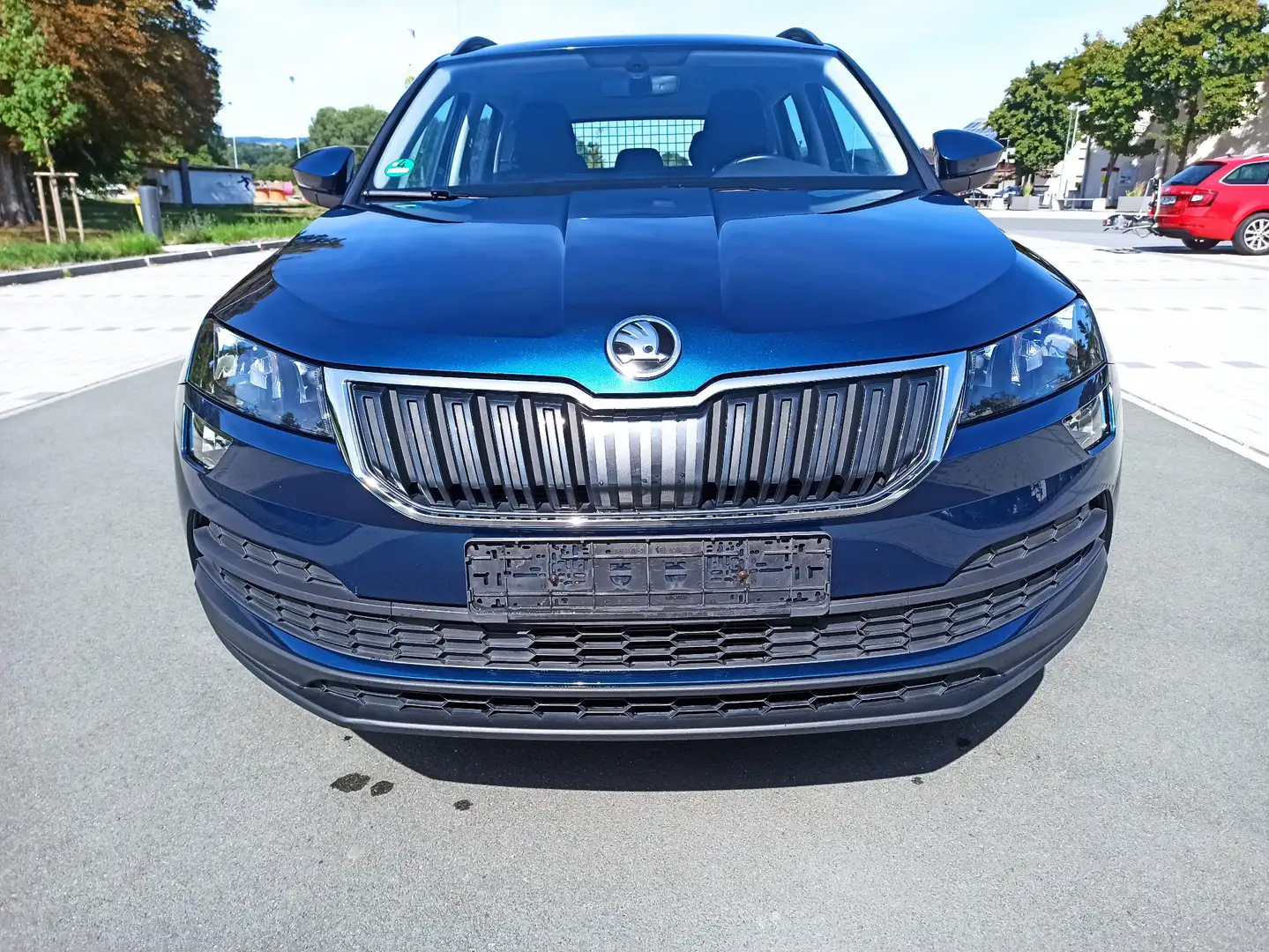 Skoda Karoq 1,0 TSI Ambition Klima SHZG PDC Bluetooth 17" ALU Blau - 2