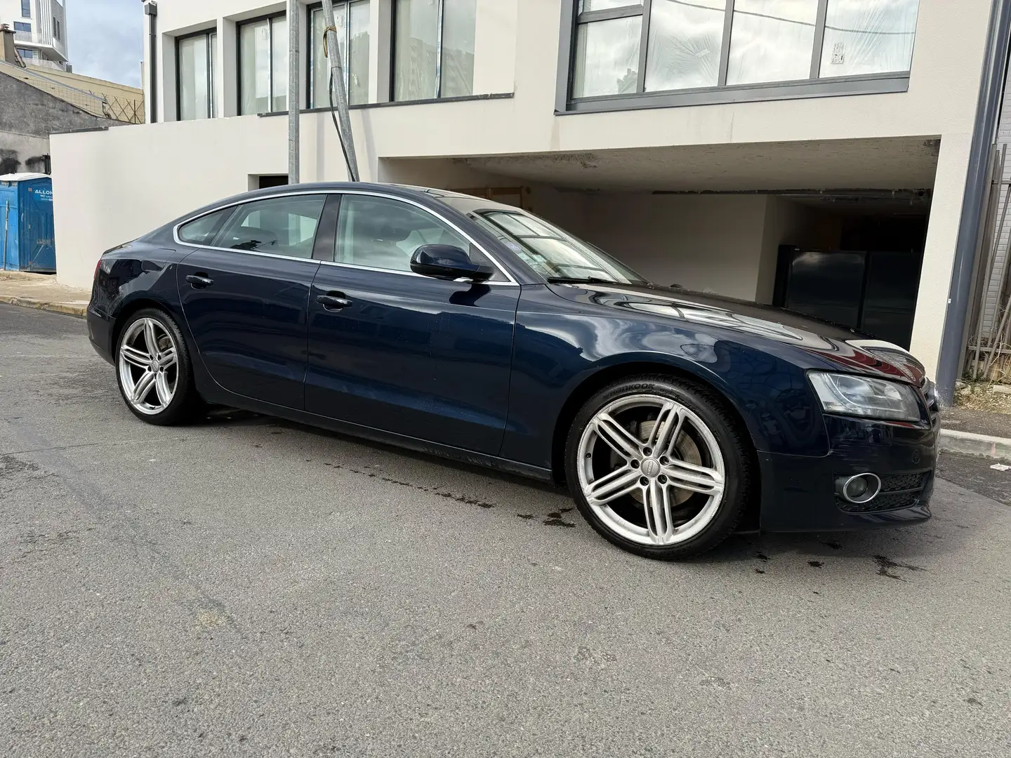 Audi A5 A5 Sportback 2.0 TFSI 211 Ambiente Bleu - 2