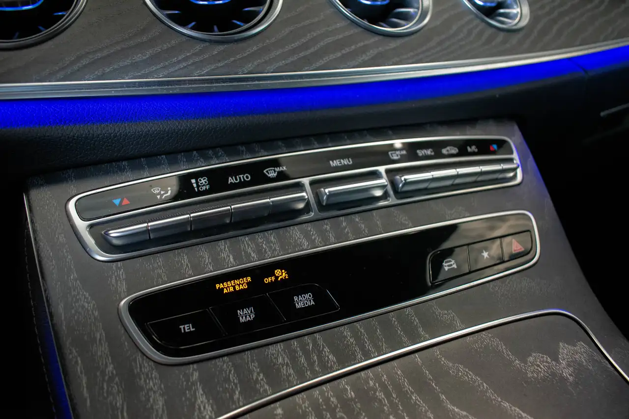 Mercedes-Benz E-Class COUPE, BURMESTER, DODE HOEK, ZETELVERW., CAMERA, CARPLAY, DAB, SFEERVERLICHTING, миниатюра 23
