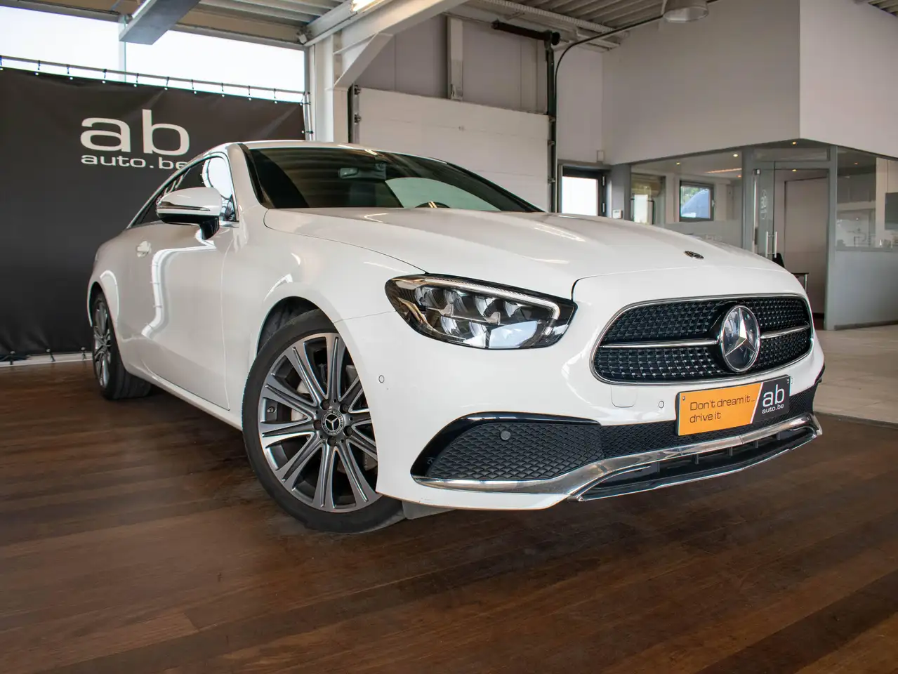 Mercedes-Benz E-Class COUPE, BURMESTER, DODE HOEK, ZETELVERW., CAMERA, CARPLAY, DAB, SFEERVERLICHTING, миниатюра 3
