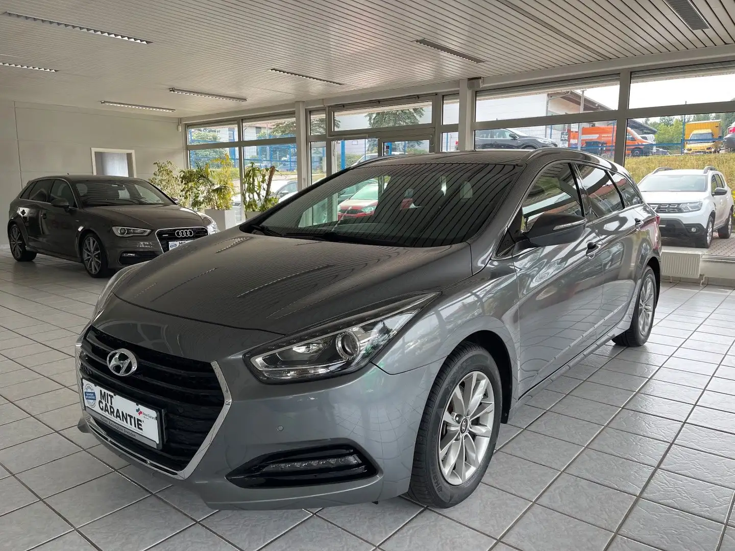 Hyundai i40 cw blue Trend *LED*NAV*AppleCP*DAB*Kamera* Argent - 1