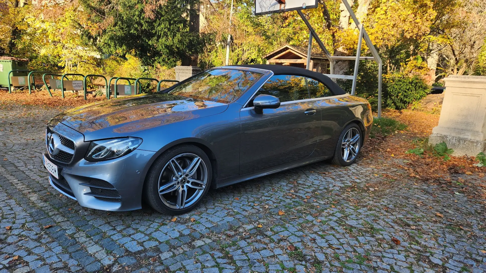 Mercedes-Benz E 300 E 300 d AMG-Line Grau - 2