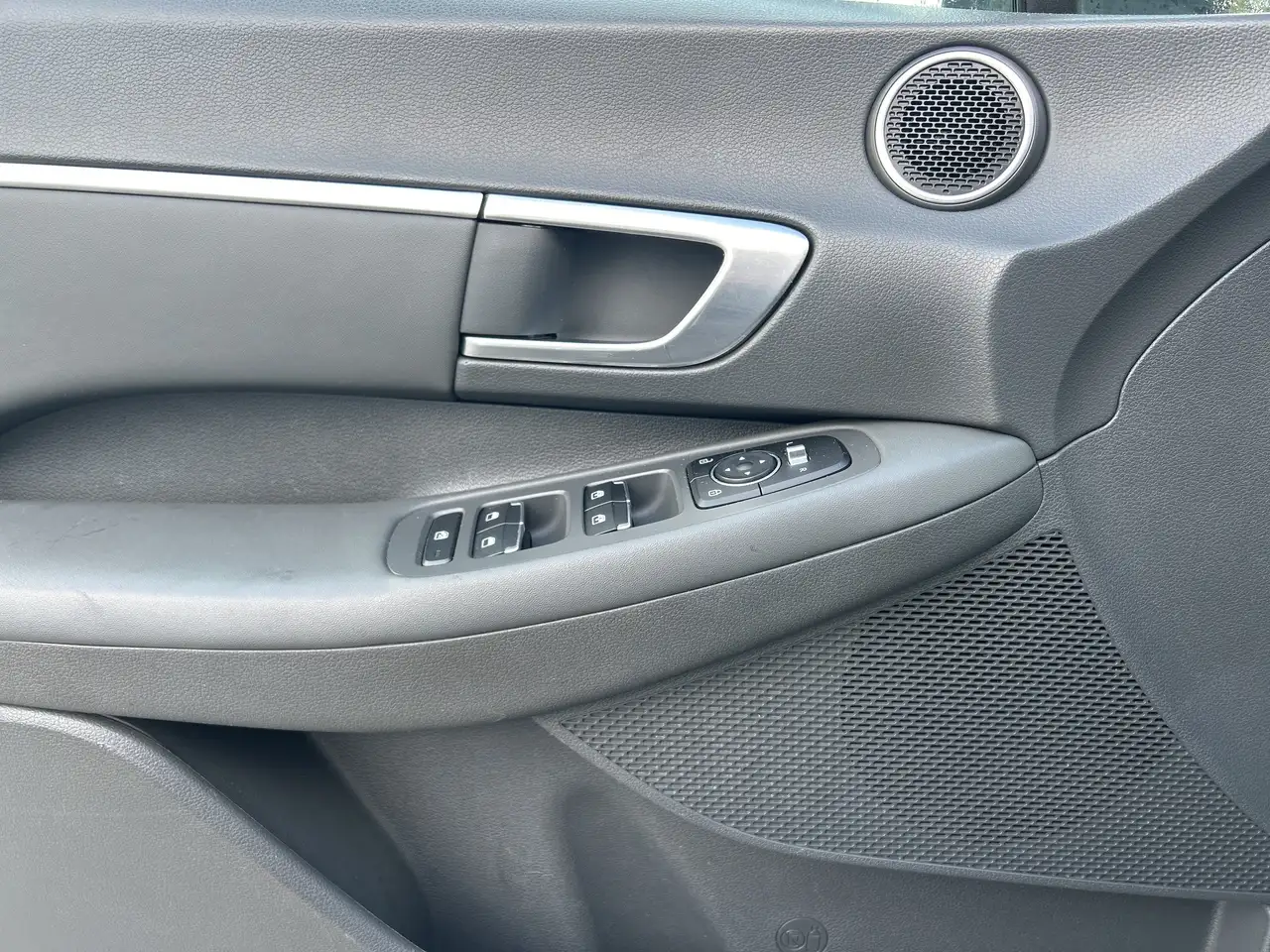 Hyundai SONATA снимка Hyundai SONATA