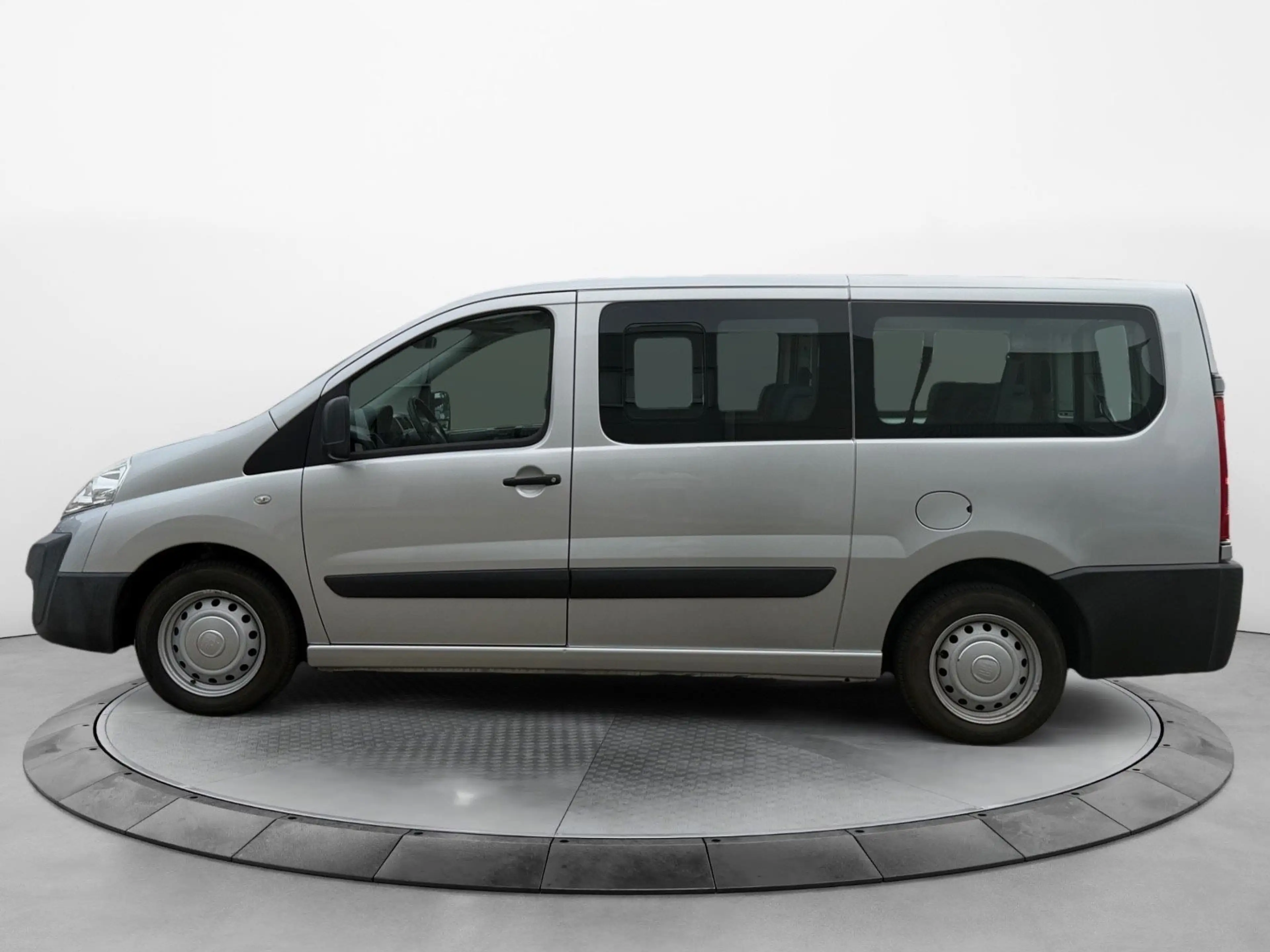 Fiat Scudo 2.0 L2H1 130 Multijet 9-Sitzer AHK PDC — photo 2