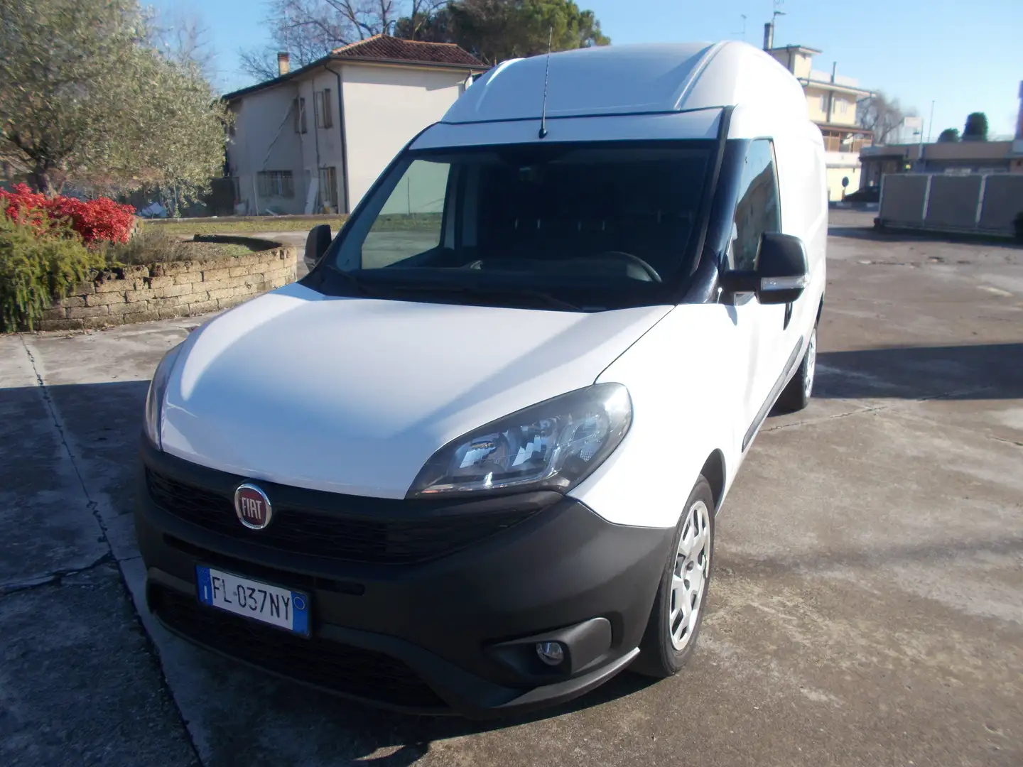 Fiat Doblo MAXI 1.6 mjt Active TETTO ALTO 3 POSTI Bianco - 1