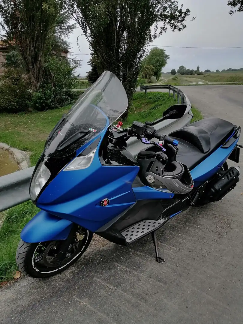 Gilera GP 800 Modrá - 1