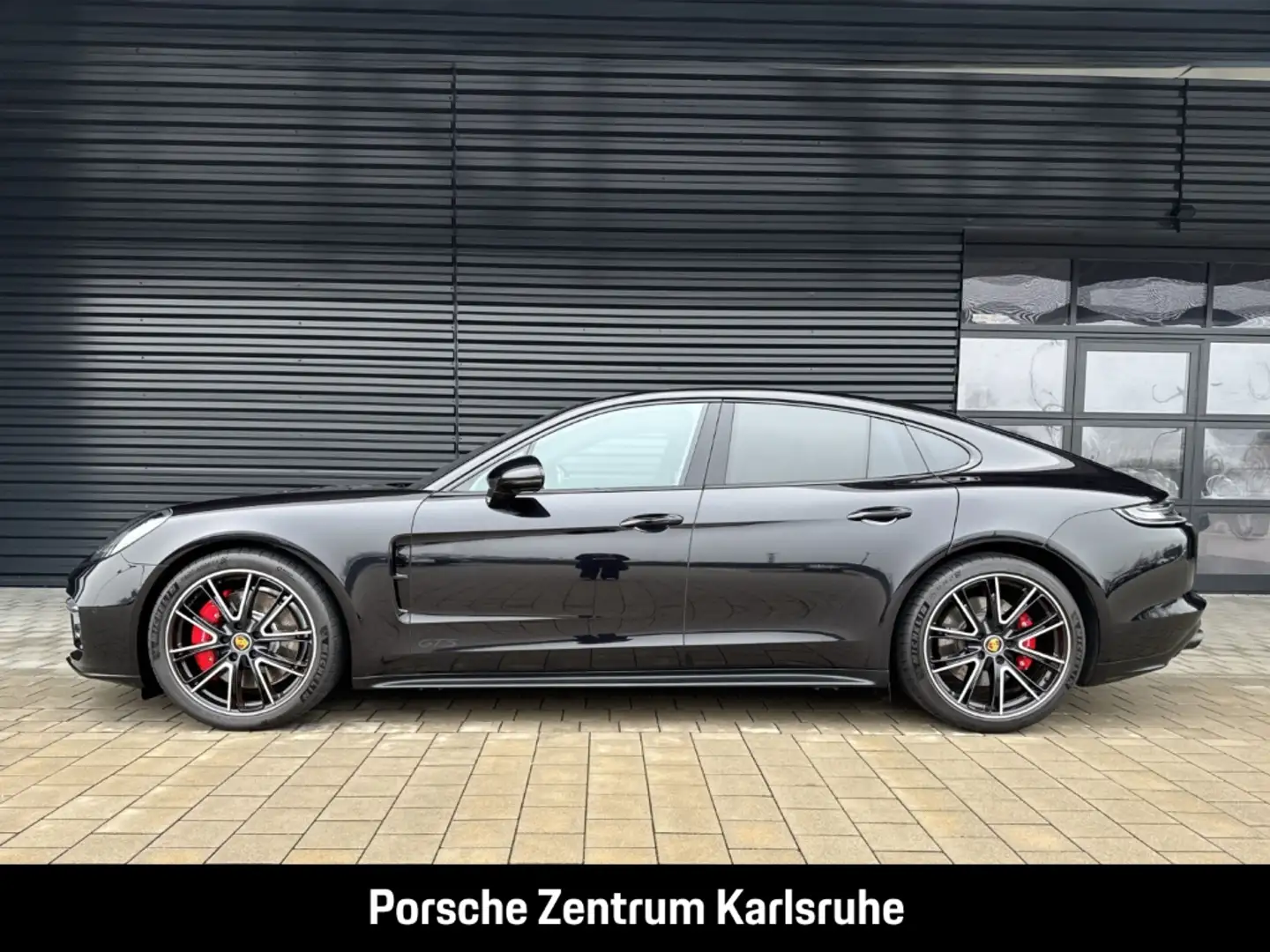 Porsche Panamera GTS Noir - 2