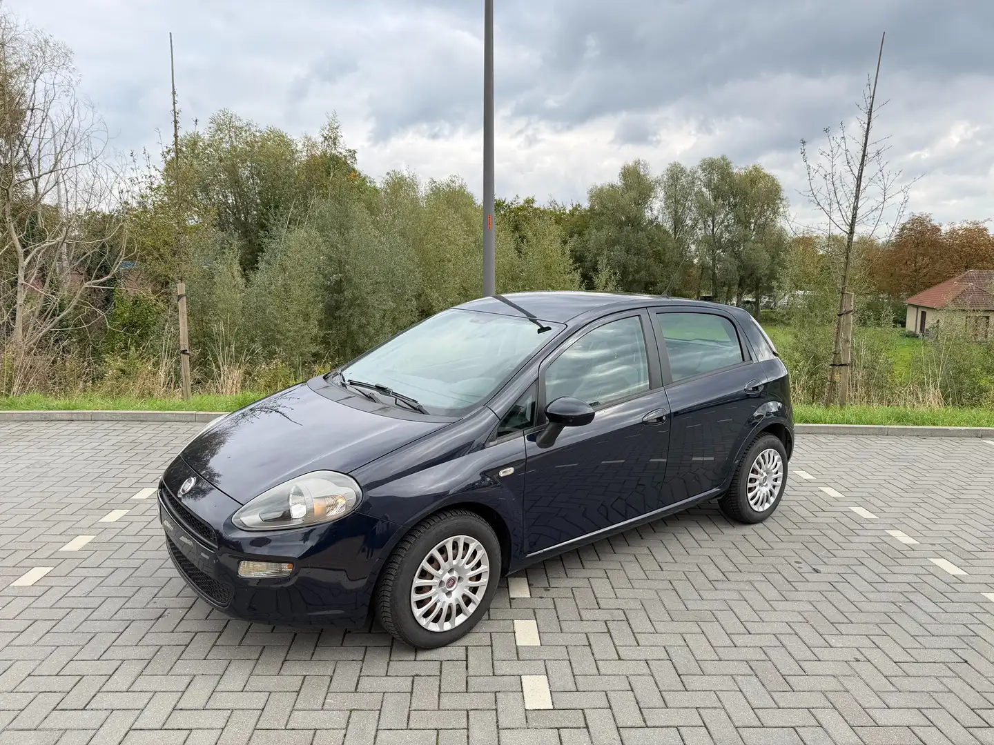 Fiat Punto Punto 1.2i - CARNET COMPLET + GARANTIE 12 MOIS Bleu - 1