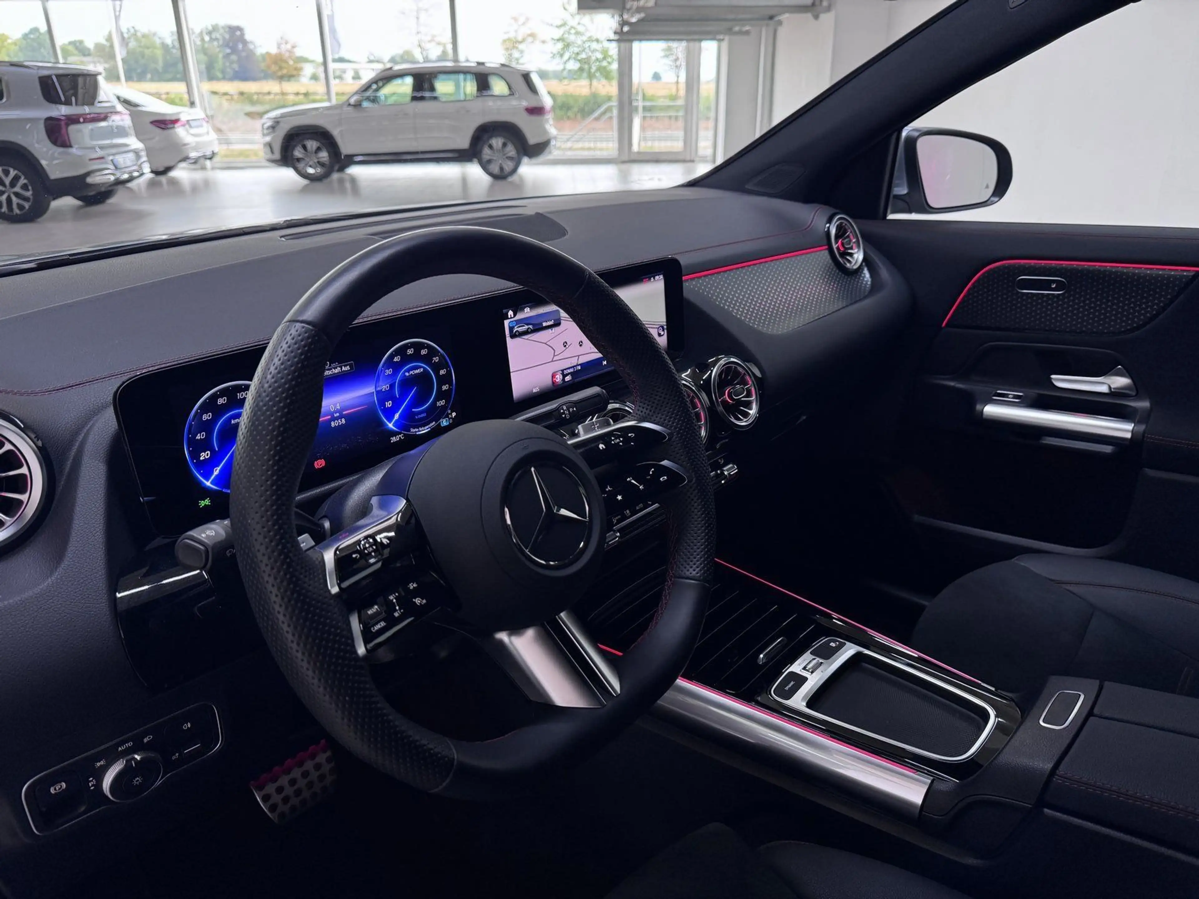 Mercedes-Benz EQA 250+ AMG+DISTR+18"AMG+LED+KAMERA+TOTWINKEL — photo 8