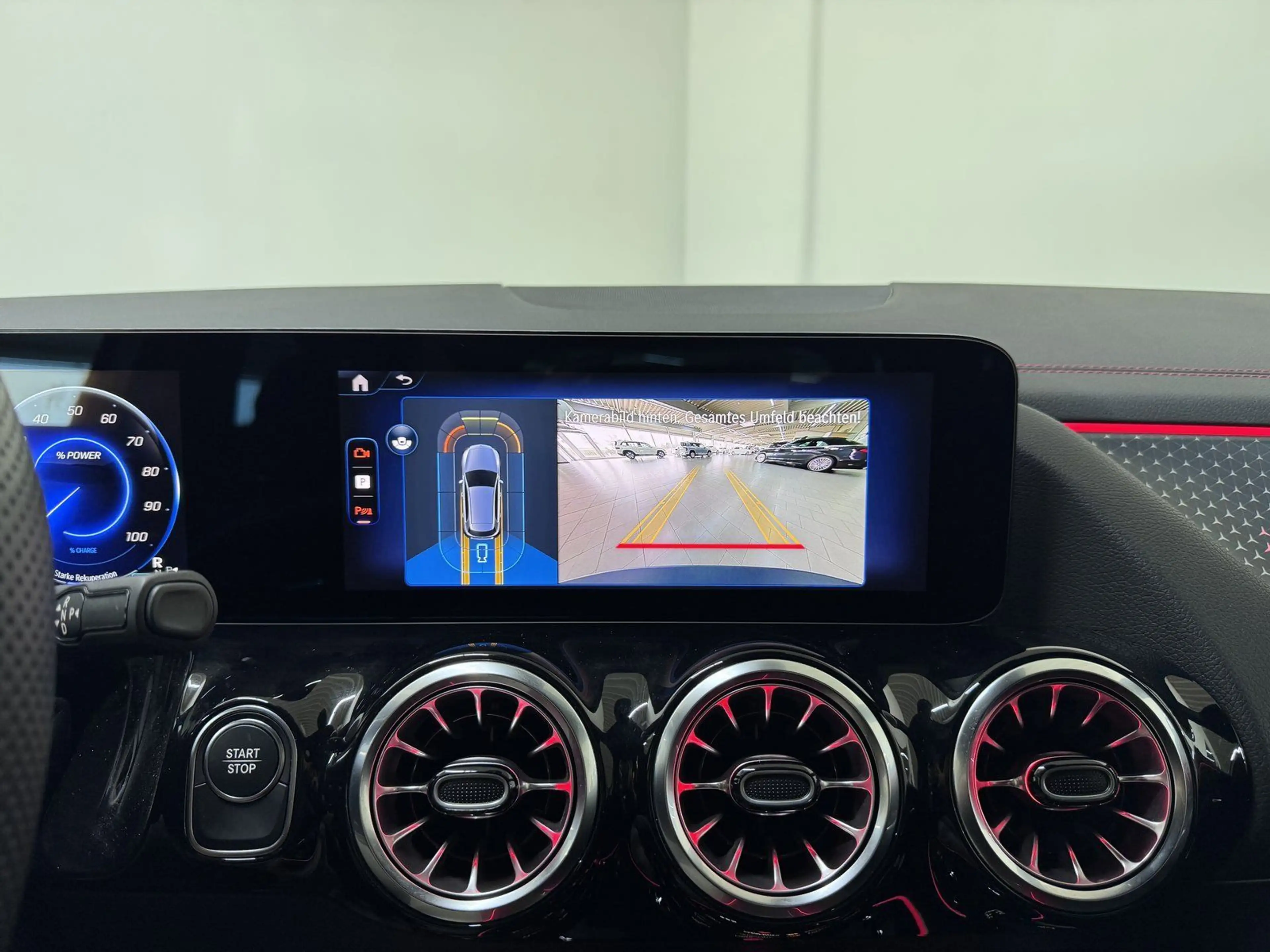 Mercedes-Benz EQA 250+ AMG+DISTR+18"AMG+LED+KAMERA+TOTWINKEL — photo 11