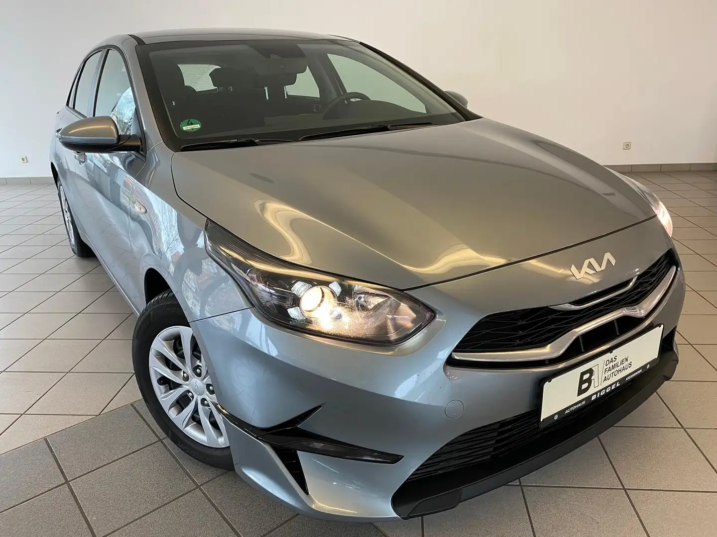 Kia Ceed / cee'd , DAB+ KAMERA APP SITZHEIZUNG TEMP 7J. GAR. Plateado - 2