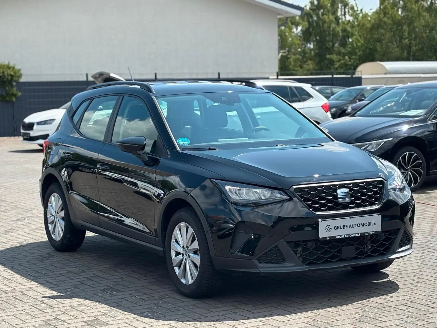 SEAT Arona Style LED*SHZ*PDC*CAM*KLIMA*APPLECAR Schwarz - 1