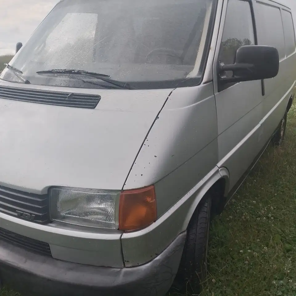 Volkswagen T4 Transporter TDI 7DM1Y2/Z39, foto 2