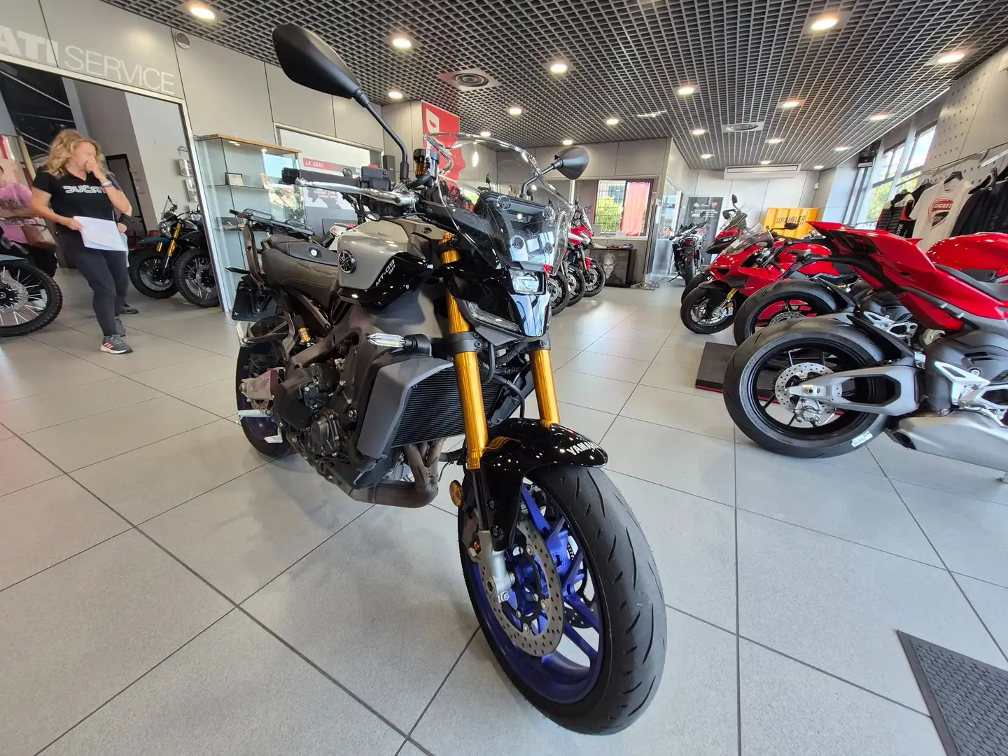 Yamaha MT-09 SP Blu/Azzurro - 2
