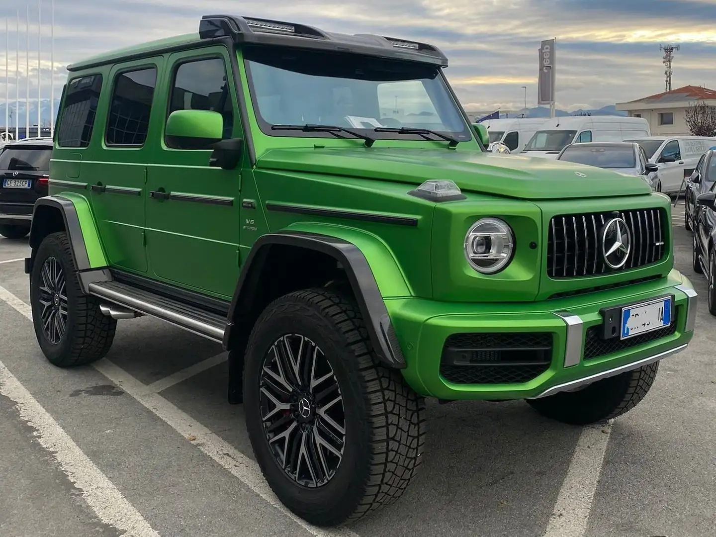 Mercedes-Benz G 63 AMG G63 4x4 LEASING SUBENTRO NOLEGGIO LUNGO TERMINE Groen - 1