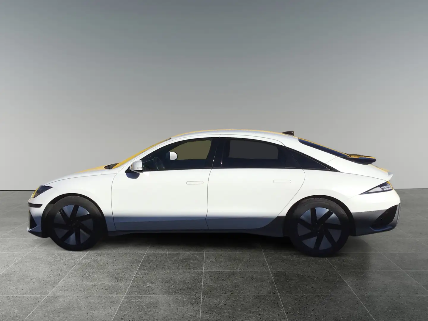 Hyundai IONIQ 6 PLUS LINE Long Range 77,4 kWh Weiß - 2