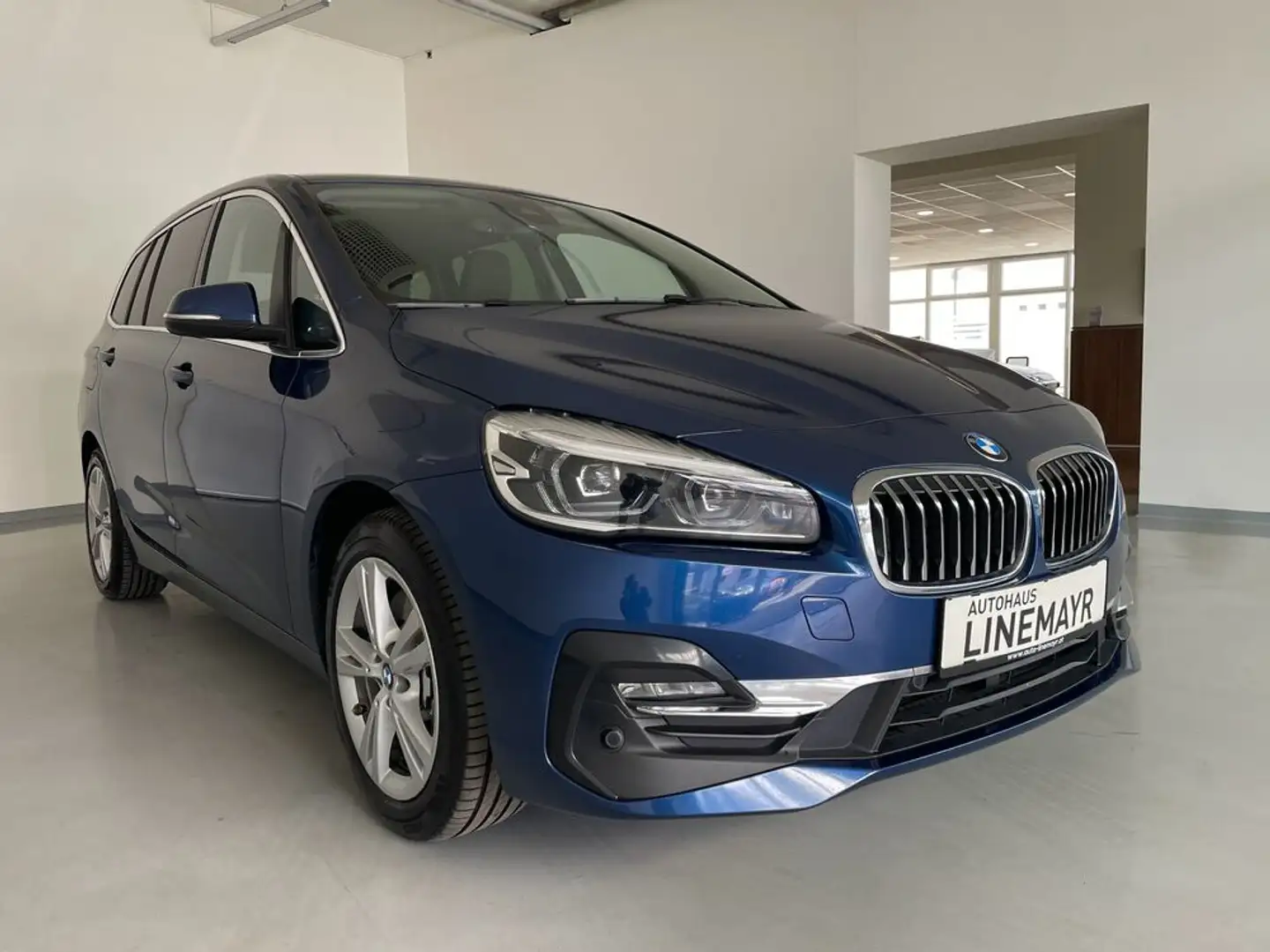BMW 218 d xDrive  Grand Tourer Luxury Line LED,AHK Blau - 2