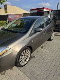 1.4 T-JET 16V Sport