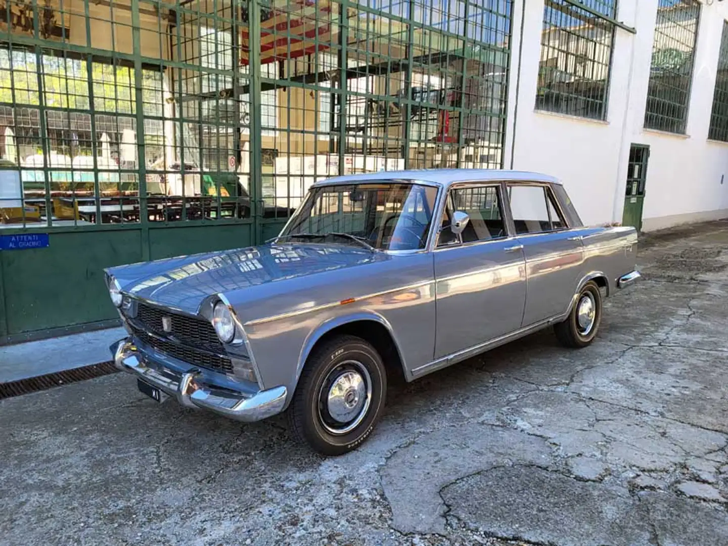 Fiat 2300 2100 Berlina – SUMMER PRICE Grau - 1
