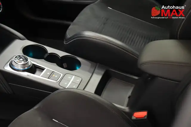 Ford Focus view 13