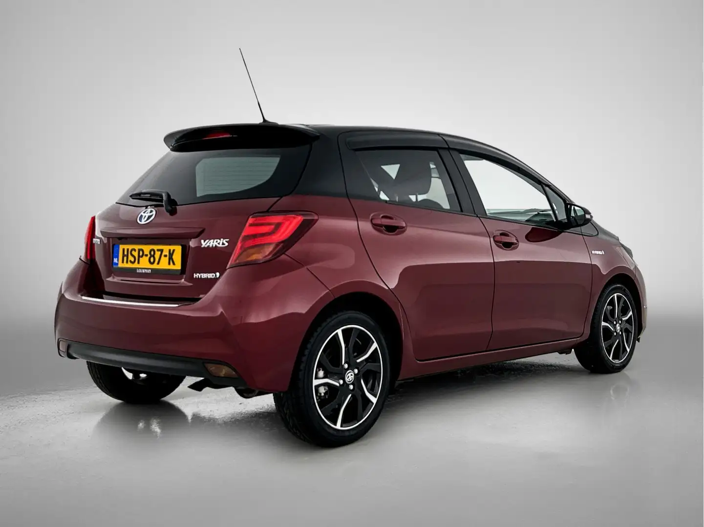 Toyota Yaris 1.5 Hybrid Bi-Tone Limited Rood - 2