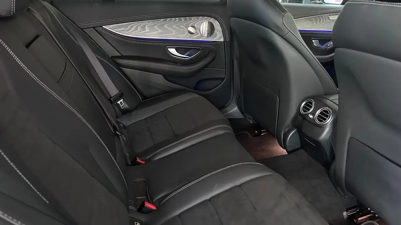 Mercedes-Benz E-Class de AMG-SPORTPAKET DIAMANT NIGHT BURMESTER, миниатюра 21