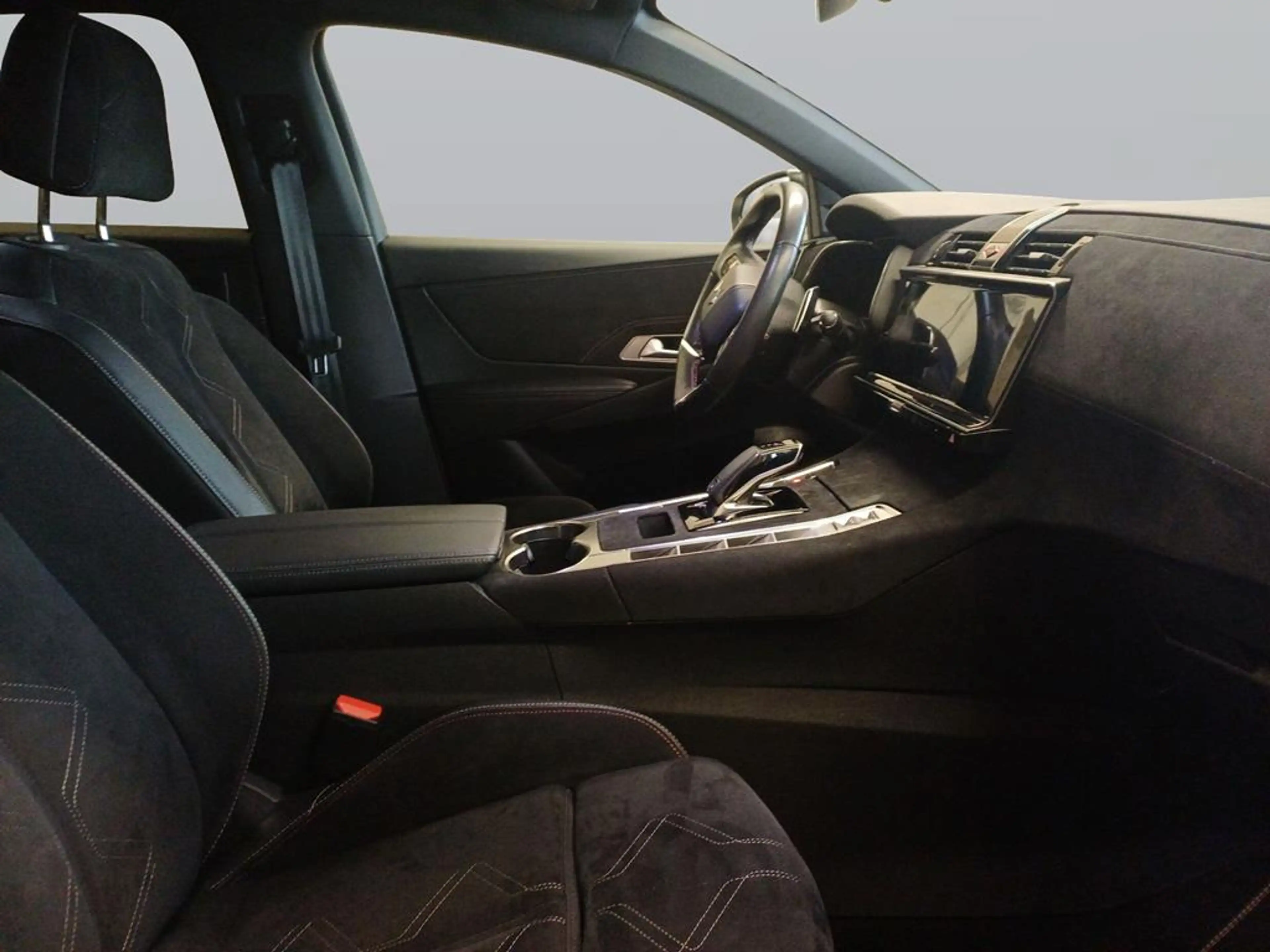 DS Automobiles DS 7 Crossback DS7 Performance Line + — photo 11