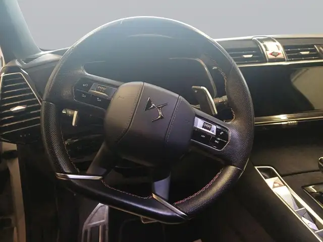 DS Automobiles DS 7 Crossback view 14
