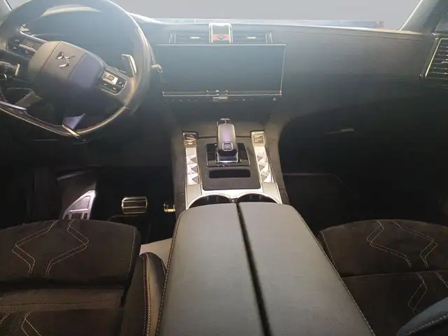 DS Automobiles DS 7 Crossback view 11