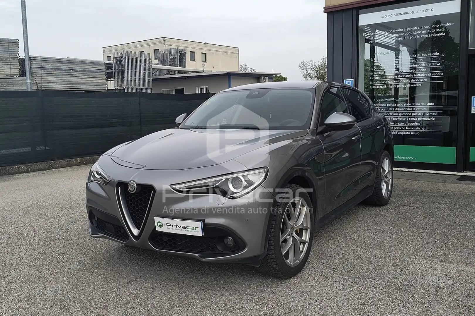 Alfa Romeo Stelvio Stelvio 2.2 Turbodiesel 210 CV AT8 Q4 Executive Zilver - 1