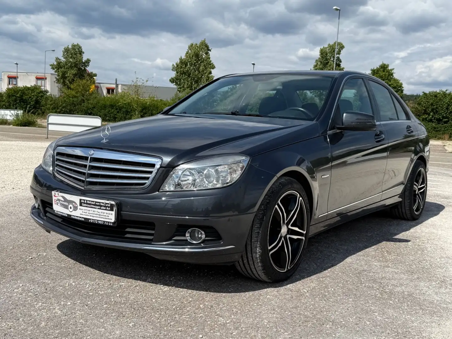 Mercedes-Benz C 350 CDI ELEGANCE*Automatik*ALU*PDC*NAVI*TMPT* Grau - 1