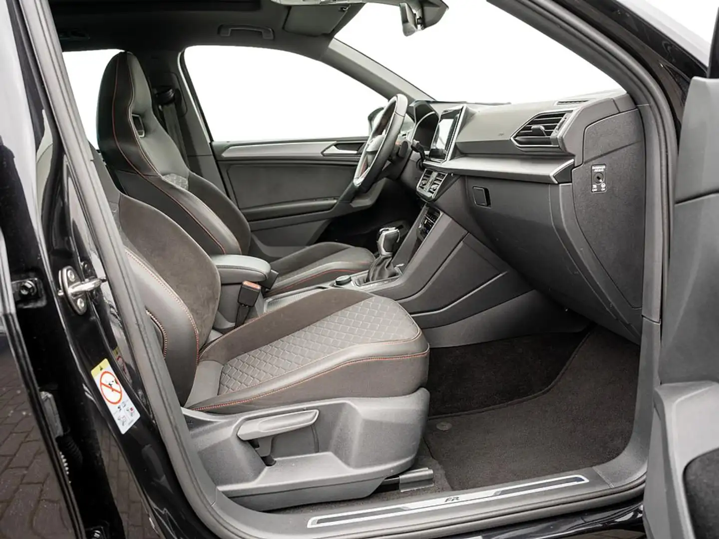 SEAT Tarraco 2.0 TDI FR 4Drive DSG AHK NAVI PANO S Schwarz - 2