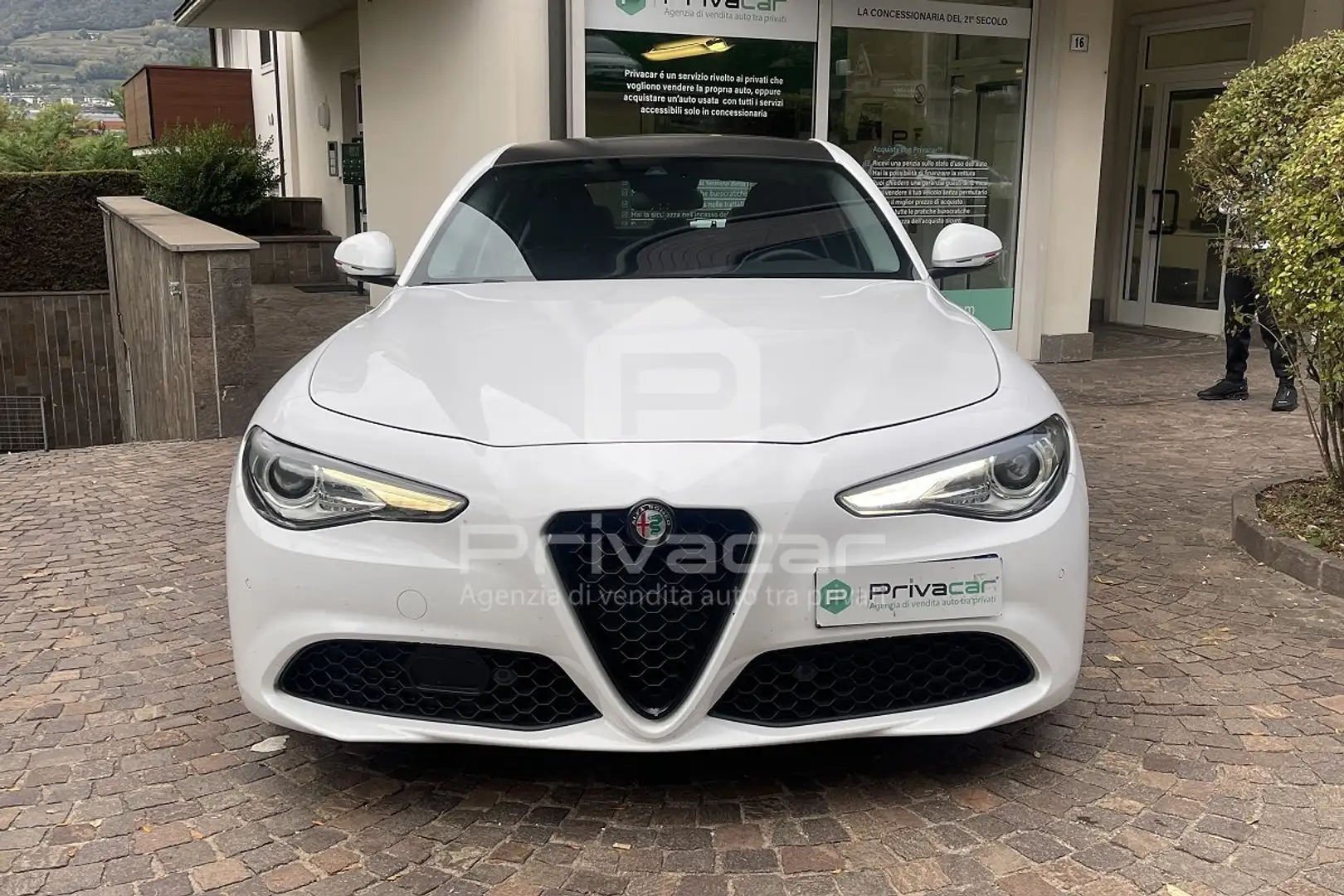 Alfa Romeo Giulia Giulia 2.2 Turbodiesel 180 CV AT8 Business Sport Launch Ed. Bianco - 2