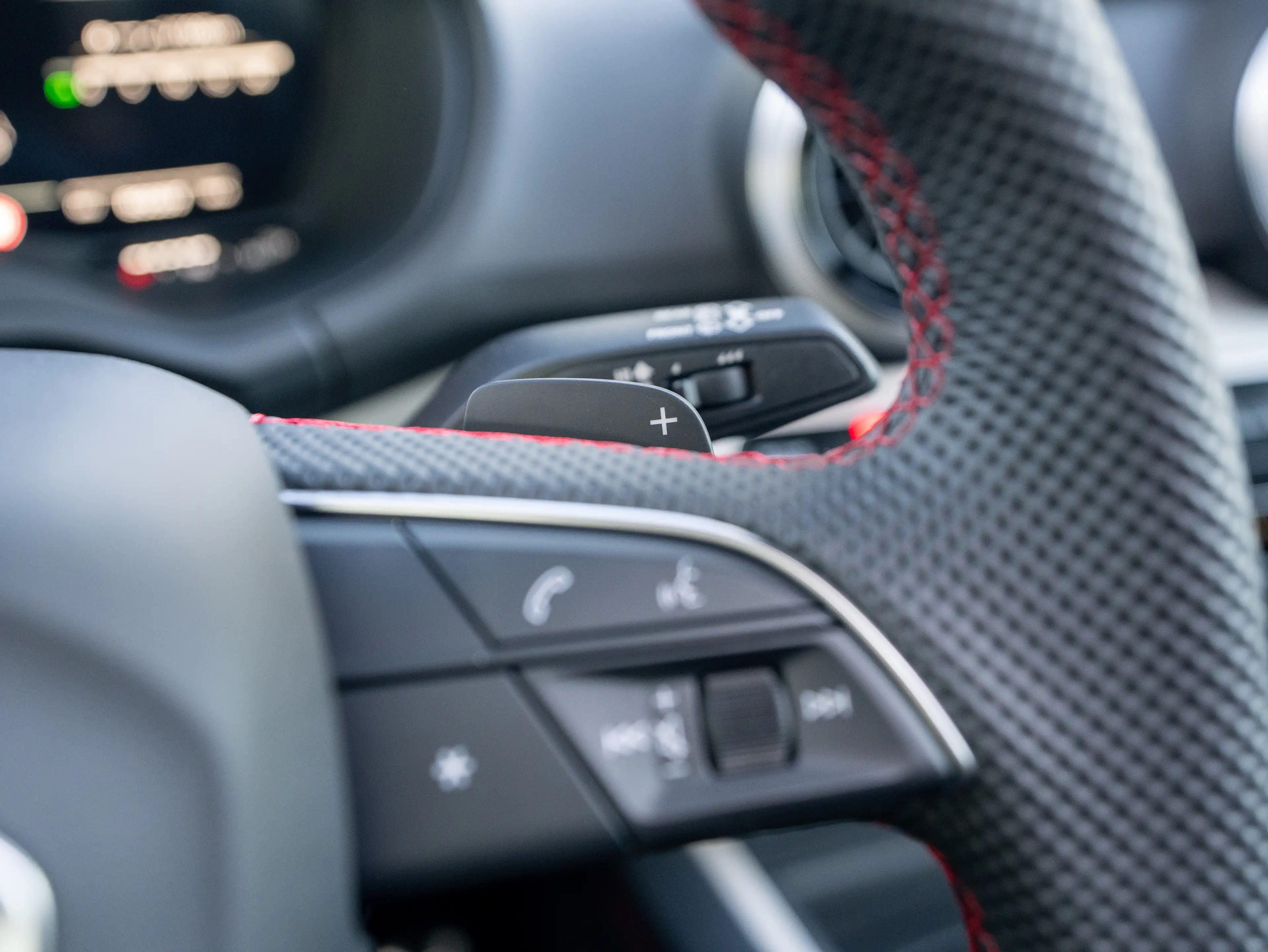 Audi SQ2 SQ2 - PANO/CAMERA/KEYLESS/MATRIX LED/APPLE CARPLAY/ACC/ZETELVERWARMING/ELEKTRISCHE KOFFER/GARANTIE 09.2029 — photo 15