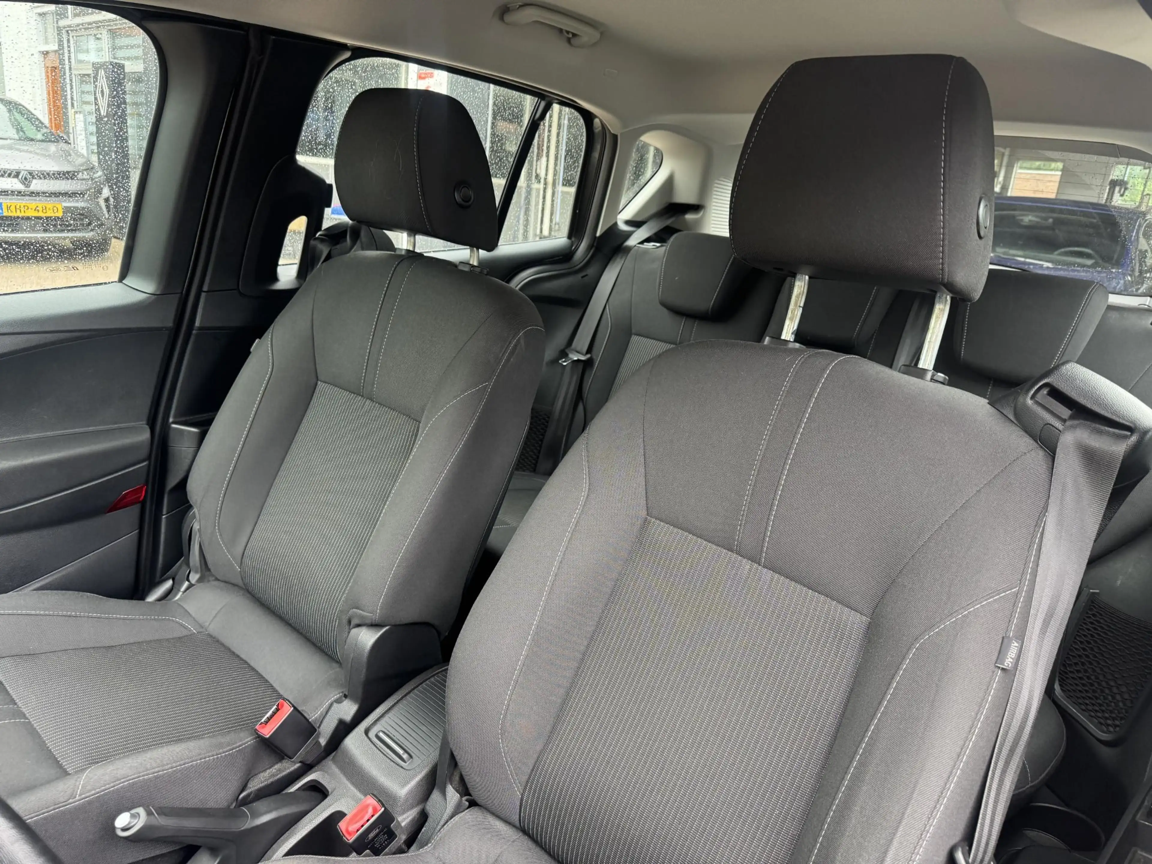 Ford B-Max 1.0 EcoBoost Titanium — photo 10