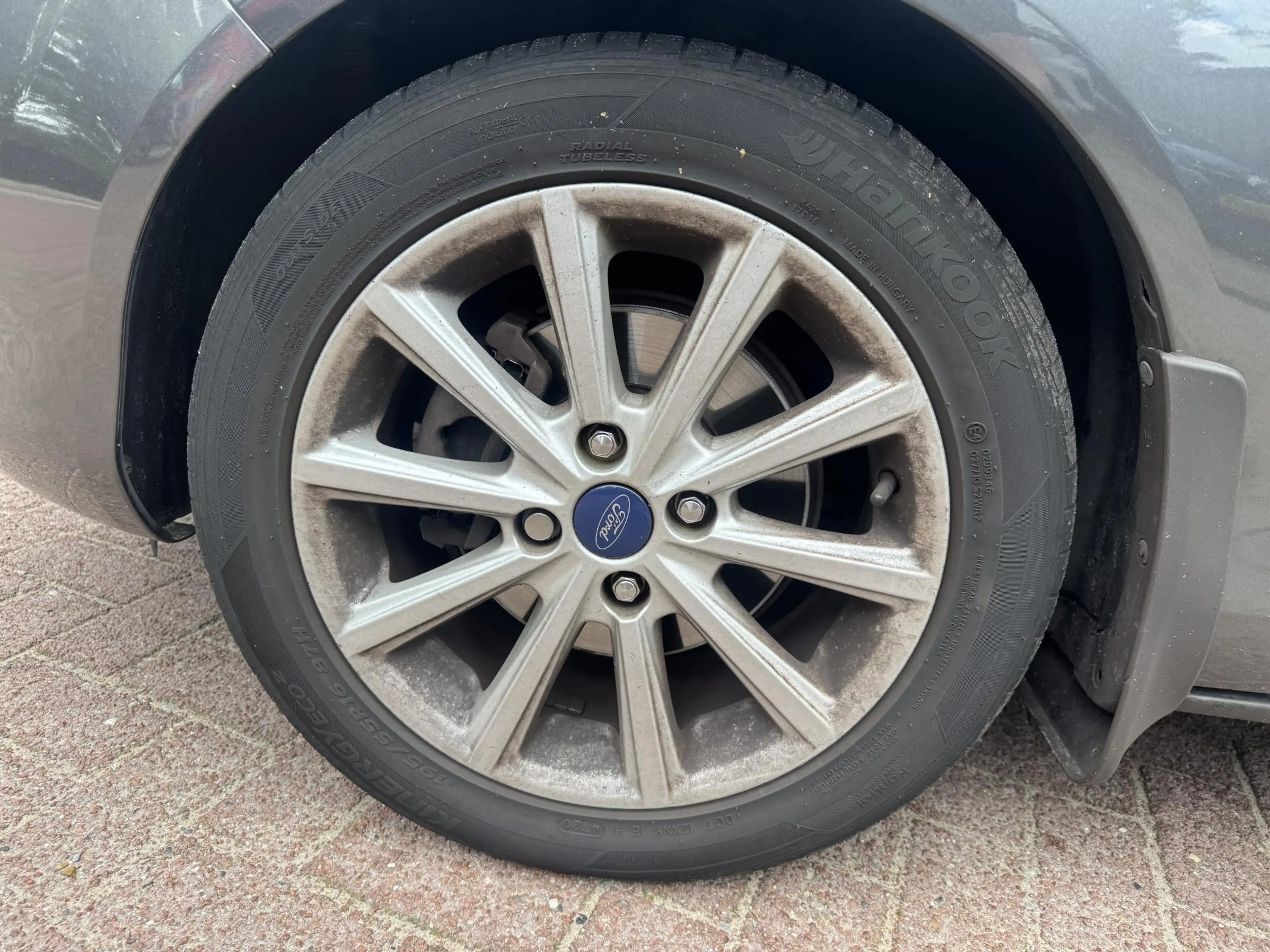 Ford B-Max 1.0 EcoBoost Titanium — photo 9