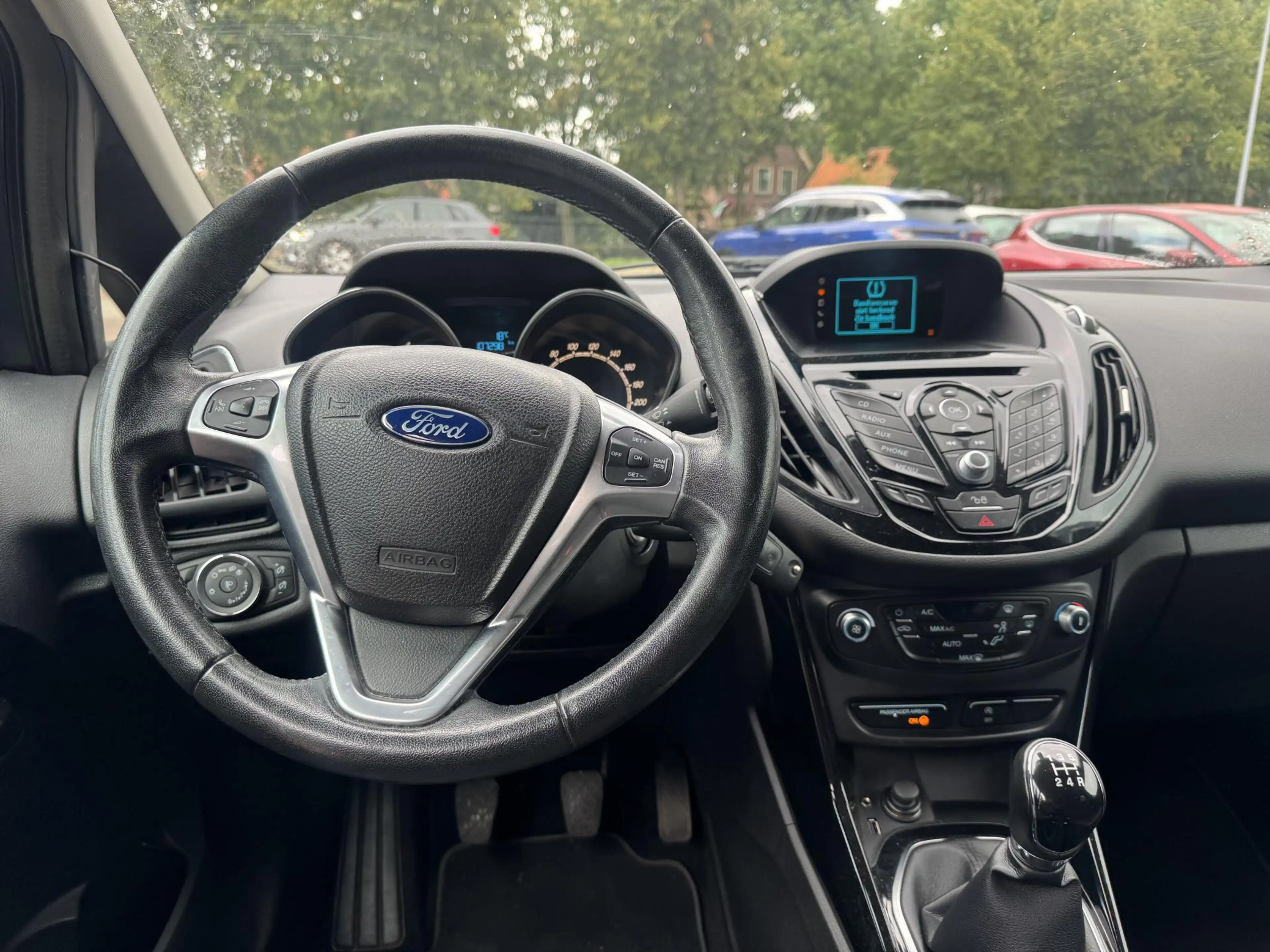 Ford B-Max 1.0 EcoBoost Titanium — photo 12
