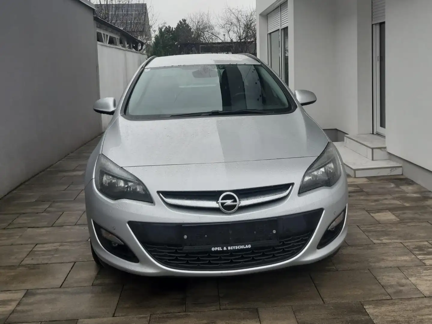 Opel Astra 1.6 CDTI Grau - 1