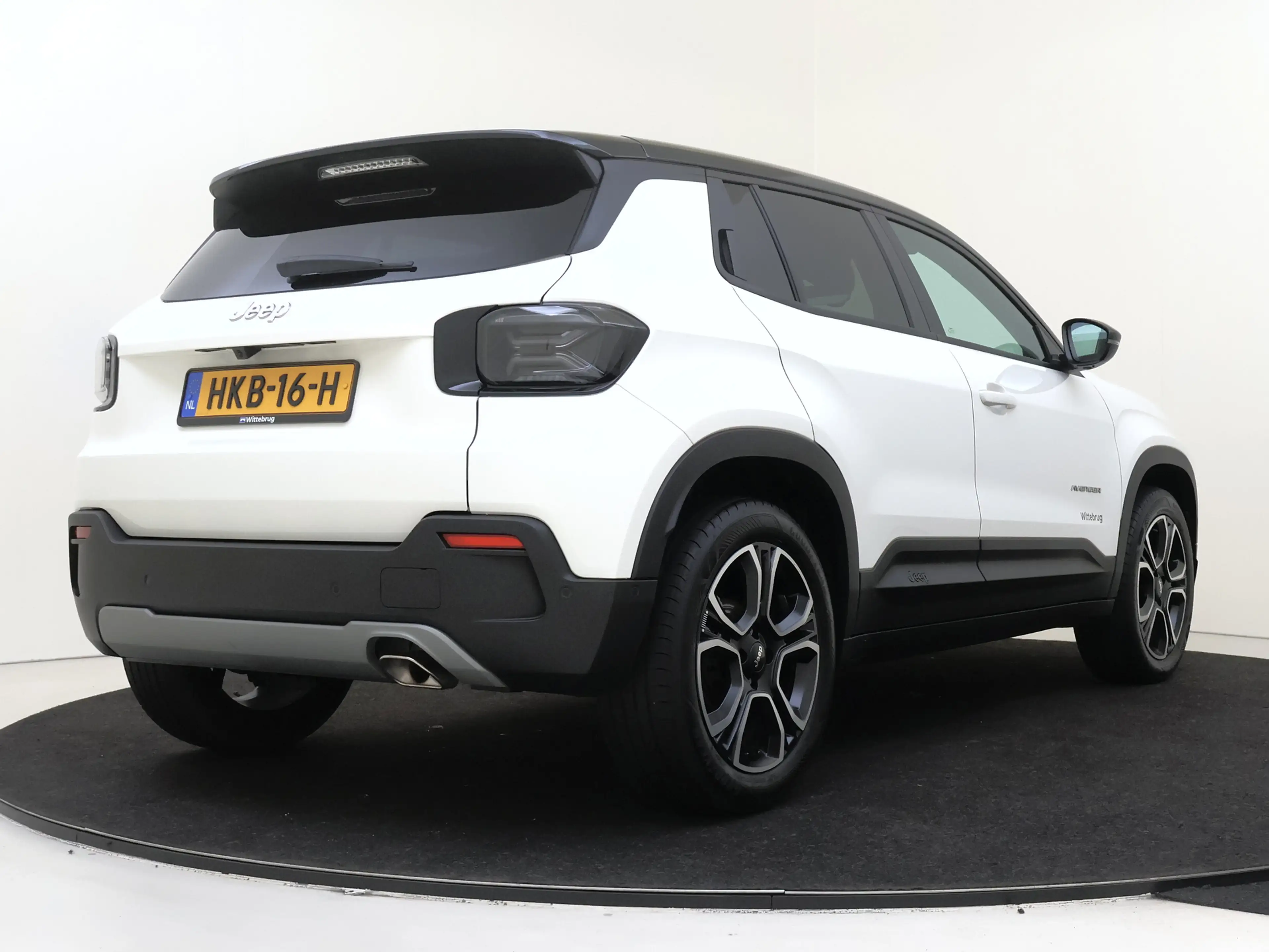 Jeep Avenger 1.2 e-Hybrid Summit | Carplay | Full Map Navi | Ca — photo 11