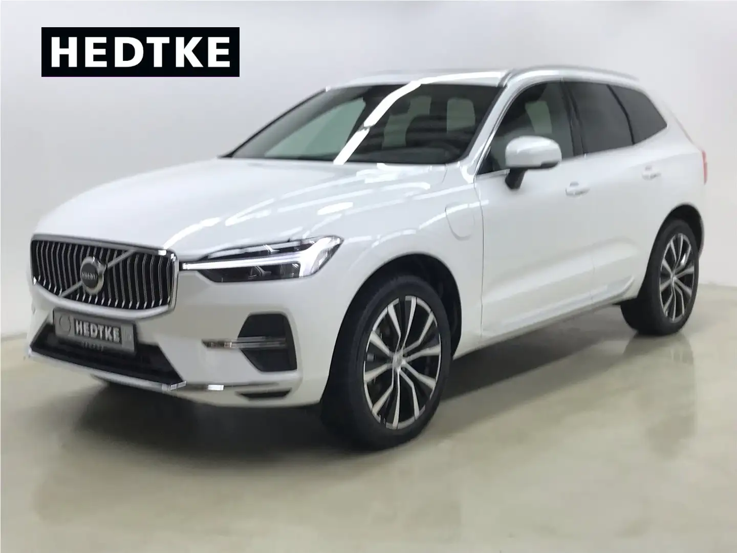 Volvo XC60 T6 Recharge AWD Plus Bright 20"+AHK+WINTER- Weiß - 1